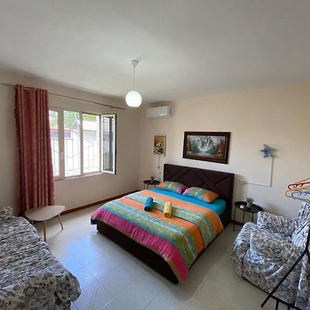 The Hood - Shkodra Backpackers Hostel 외부 사진