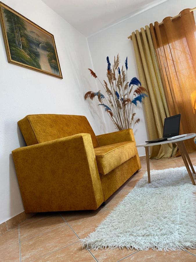 The Hood - Shkodra Backpackers Hostel 외부 사진