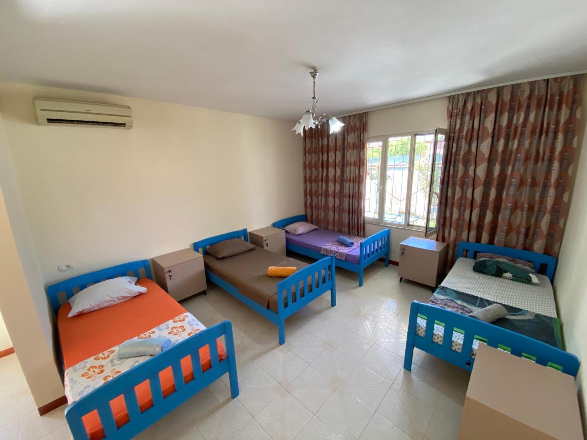 The Hood - Shkodra Backpackers Hostel 외부 사진