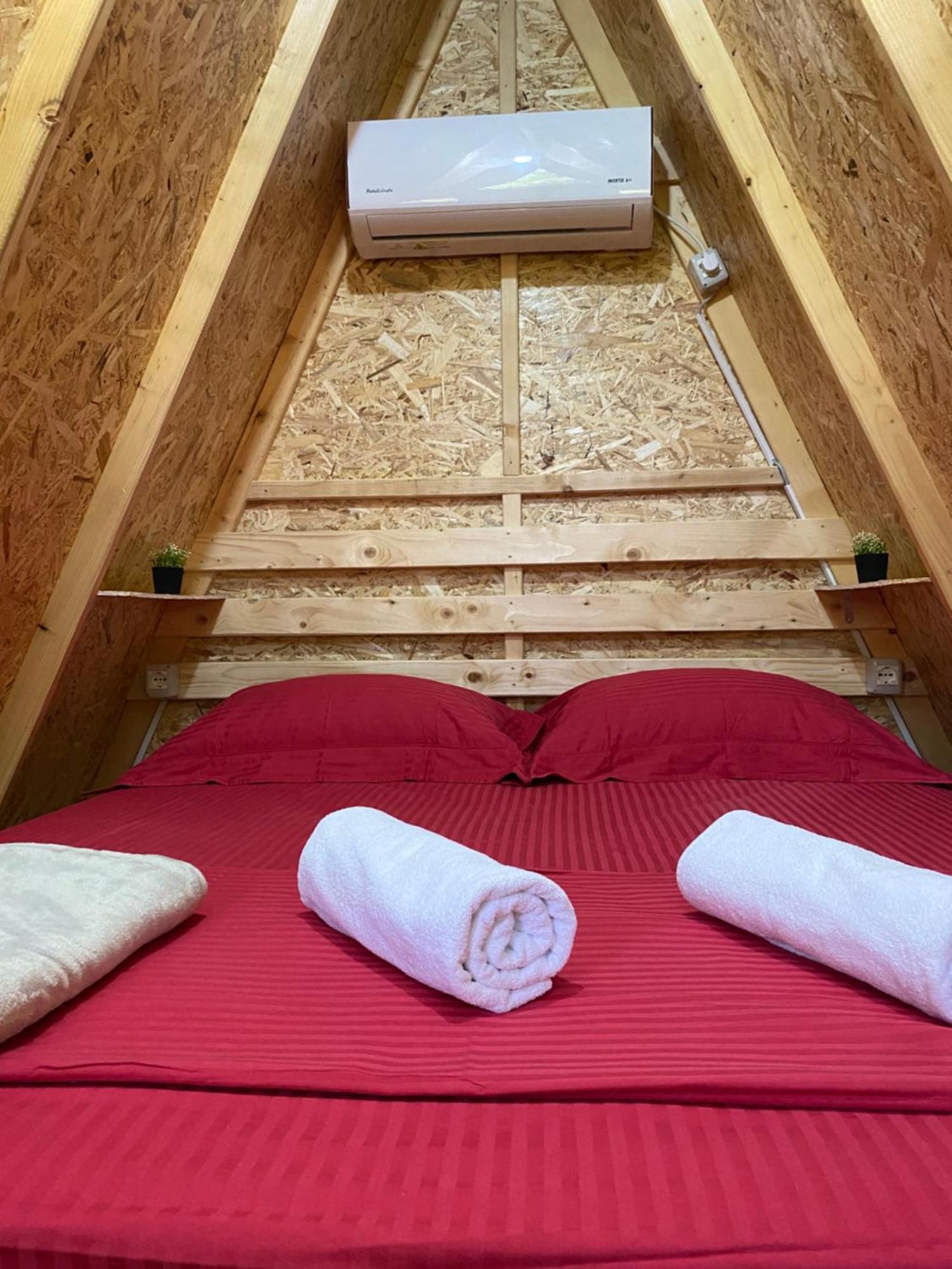 The Hood - Shkodra Backpackers Hostel 외부 사진