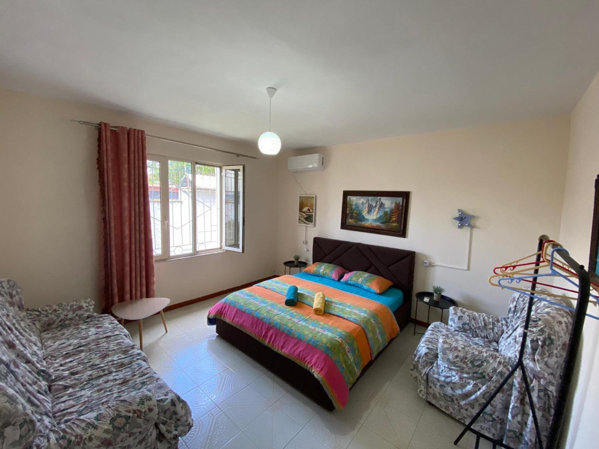 The Hood - Shkodra Backpackers Hostel 외부 사진