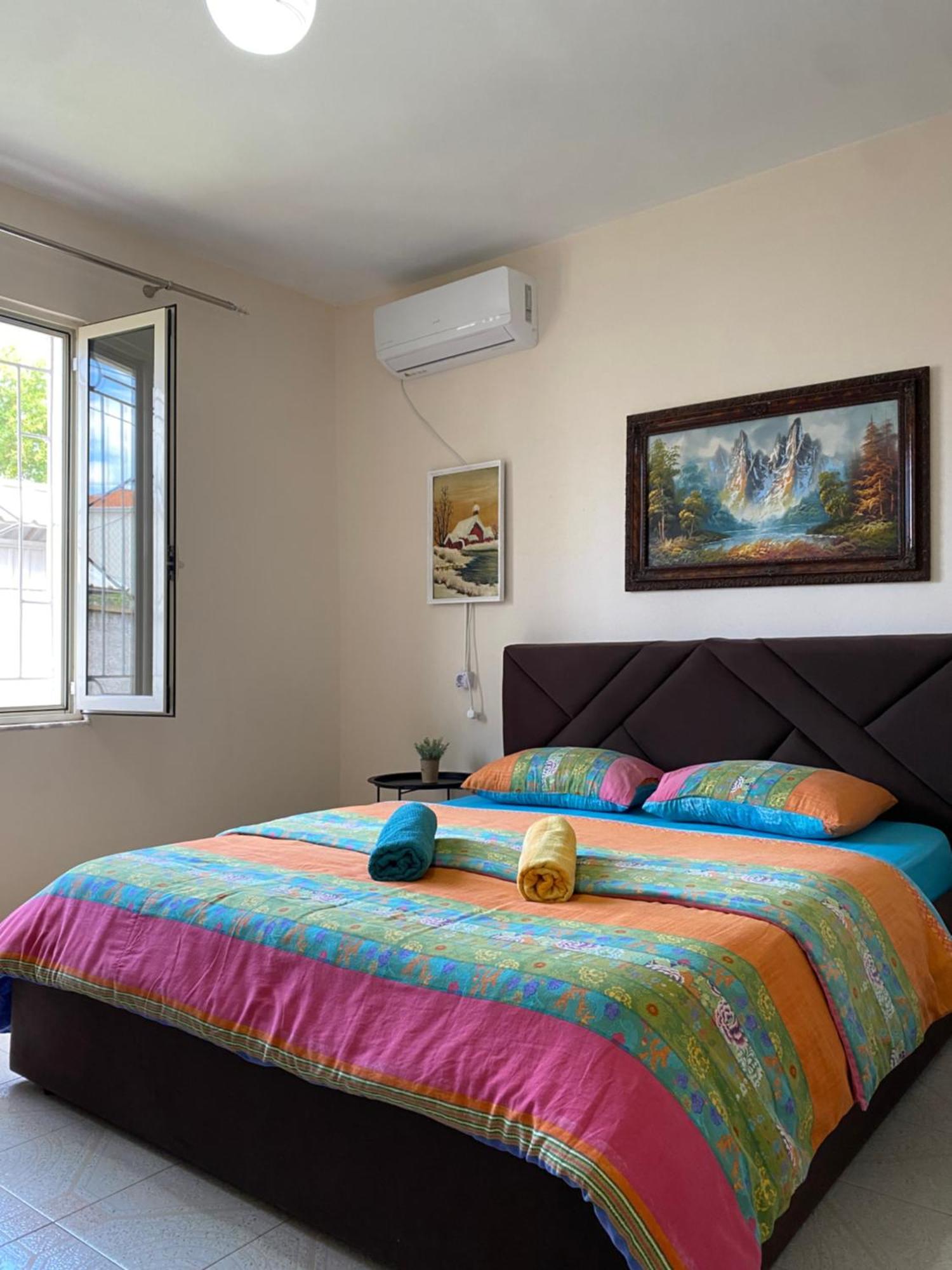 The Hood - Shkodra Backpackers Hostel 외부 사진
