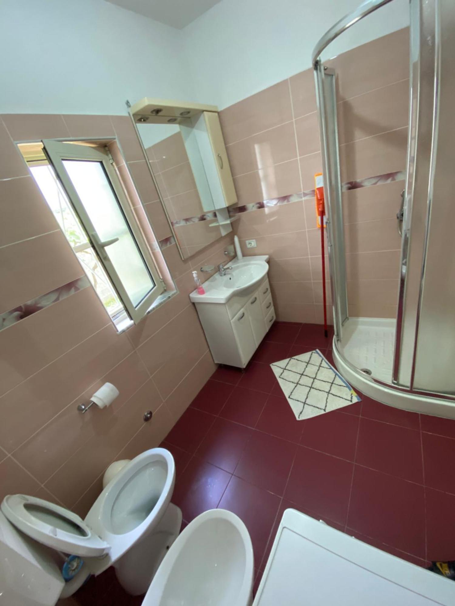 The Hood - Shkodra Backpackers Hostel 외부 사진